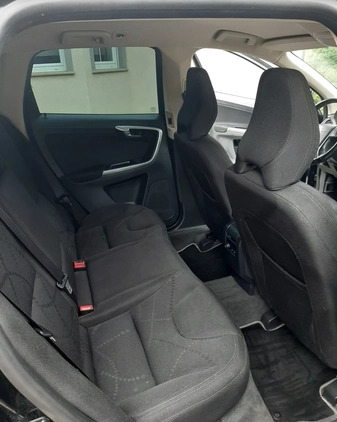 Volvo XC 60 cena 41900 przebieg: 253500, rok produkcji 2011 z Dzierżoniów małe 79